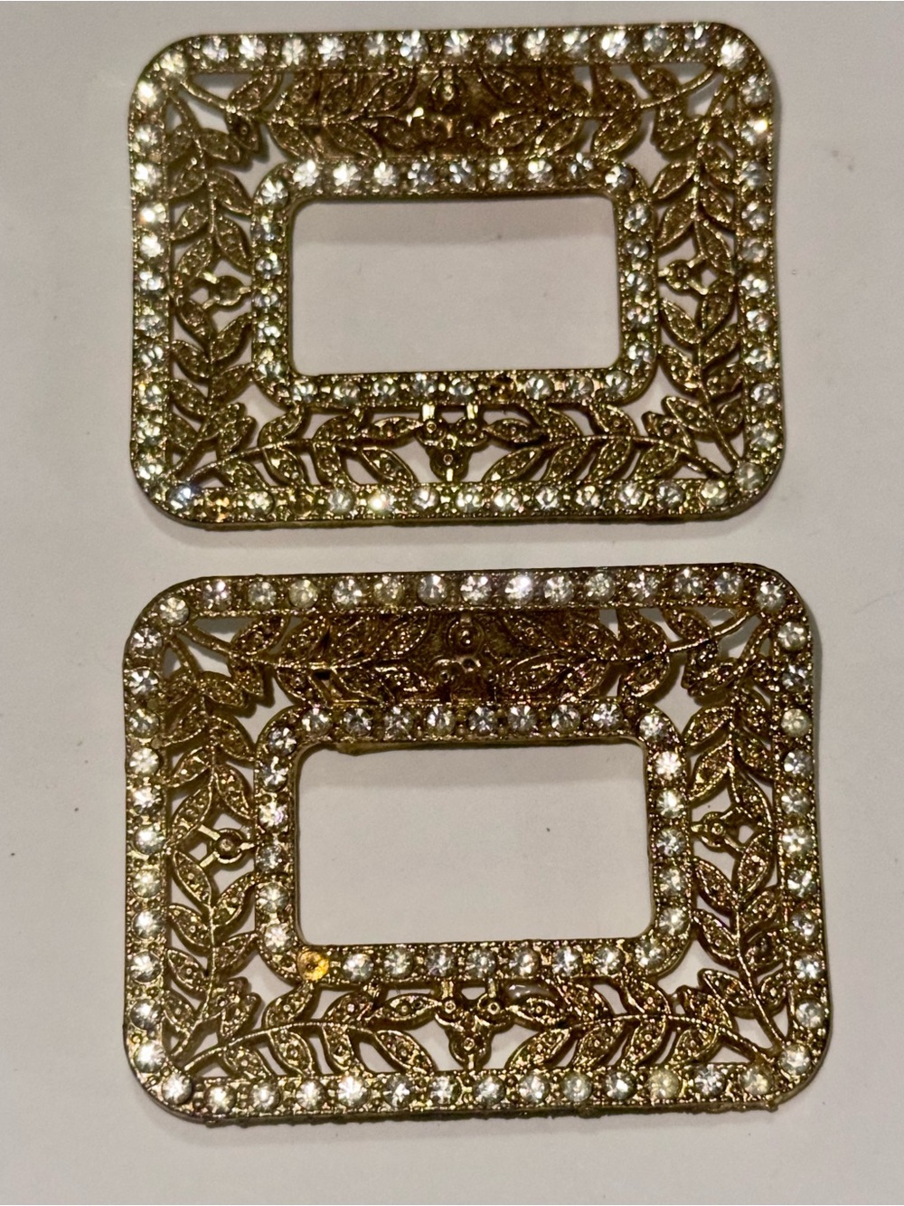 Rhinestone Gold Filigree Shoe Buckles - Elegant Women’s Accessory